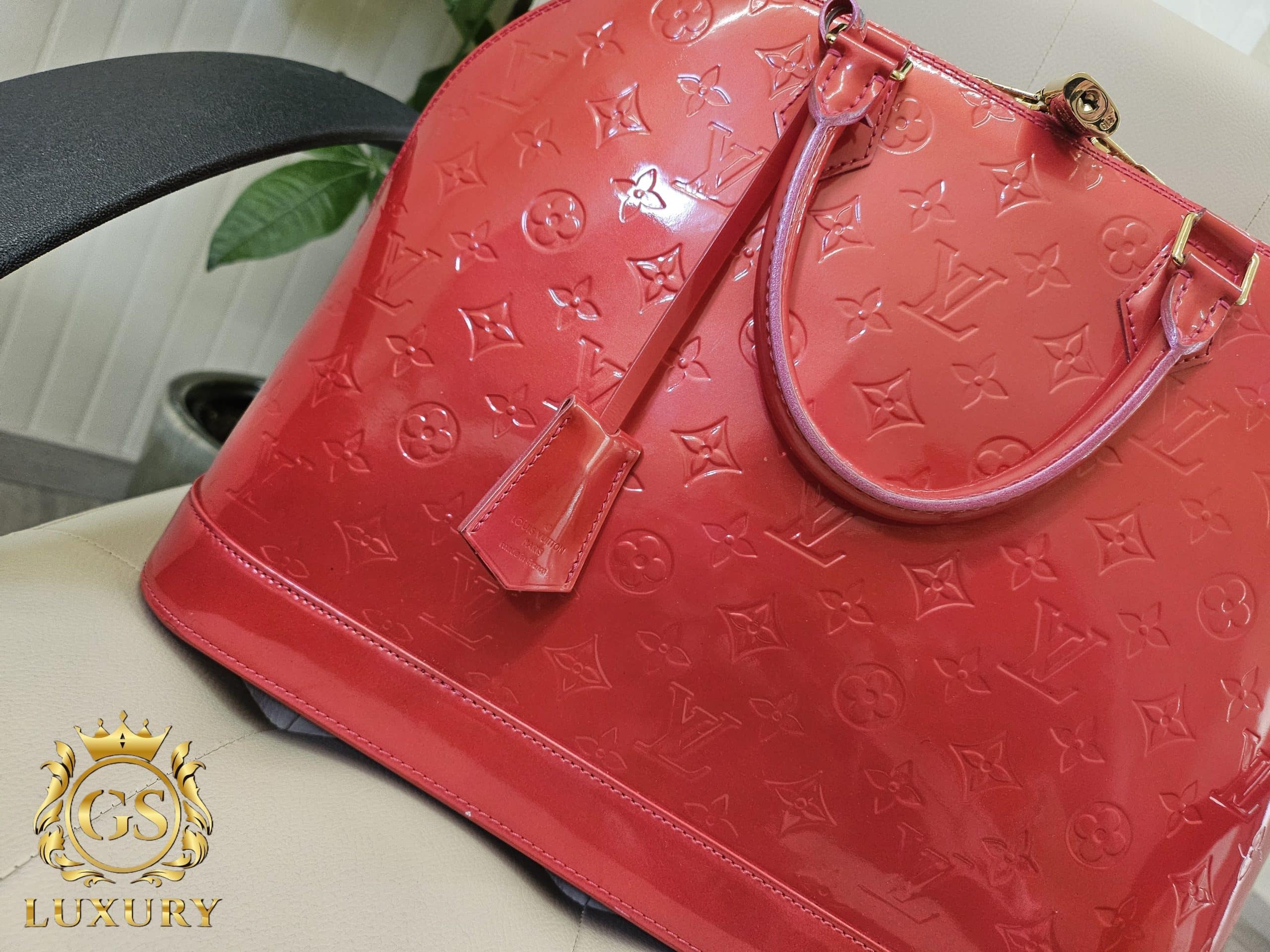 LOUIS VUITTON Alma Monogram Empreinte Vernis GM
