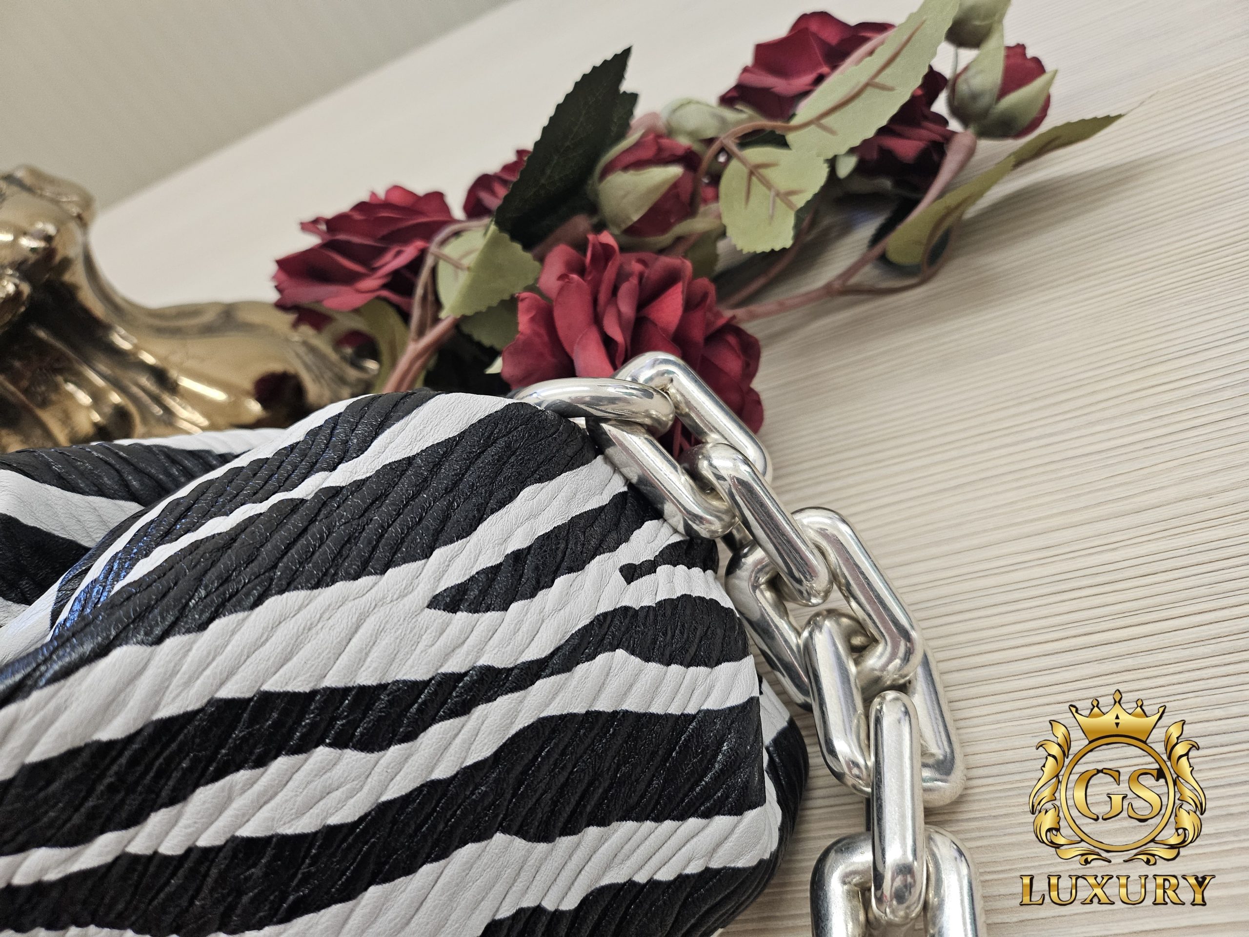 BOTTEGA VENETA Chain Pouch